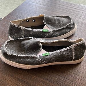 Sanuk Women’s Slip-On - Blue Rough Hem - size 7